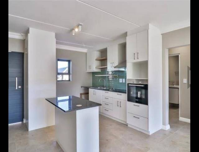 2 BEDROOM PROPERTY TO RENT IN WAVES EDGE